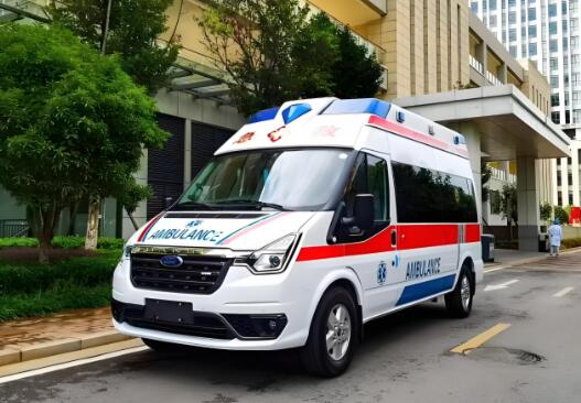 攀枝花叫一辆救护车跨省跑长途多少钱