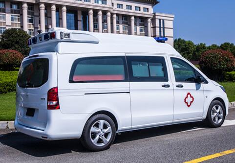 佛山长途跨省转院救护车-接送外地患者(随叫随到)