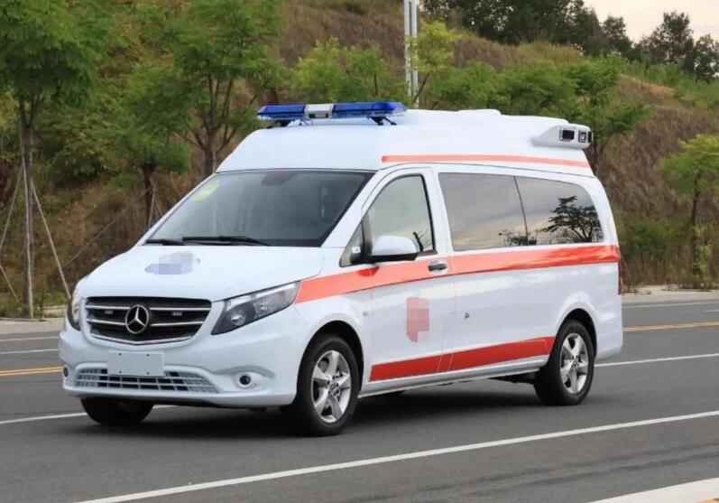 沈阳跨省救护车租赁正规长途120全国转运调度